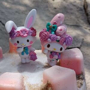 COPY - Floral Hello Kitty and her Bunny 🐰 Friend figures